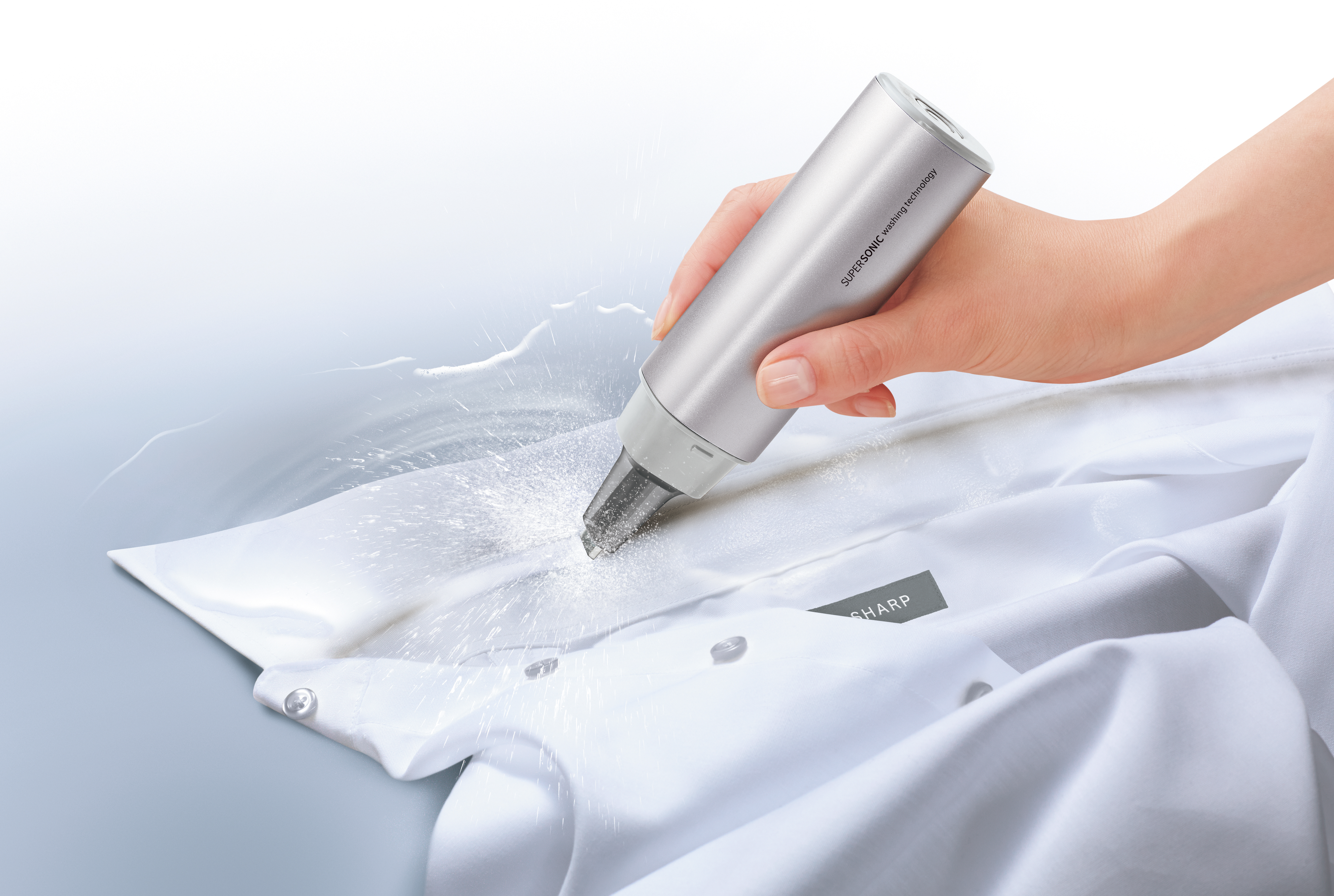 外出先でも簡単に汚れが落とせる！超音波ウォッシャー「UW-S2」を使っ