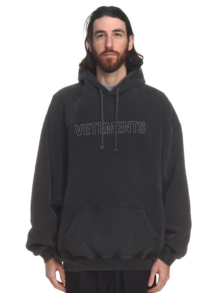 VETEMENTS (ヴェトモン) ロゴ プルオーバー スウェット パーカー LOGO