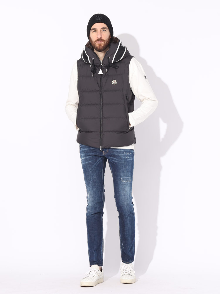 MONCLER (モンクレール) フードロゴ フルジップ ダウンベスト