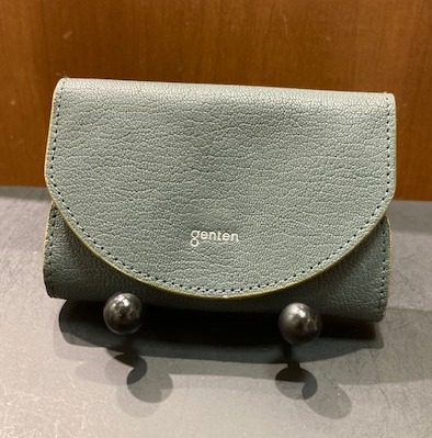 とっても使いやすい名刺入れが入荷しました！ | ショップブログ | 東急