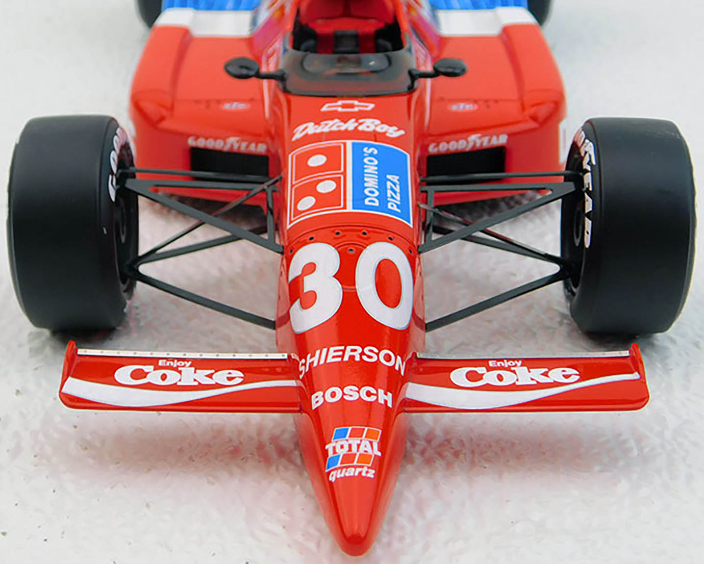 Die-cast: Replicarz 1990 Indy 500 winner – Savage On Wheels