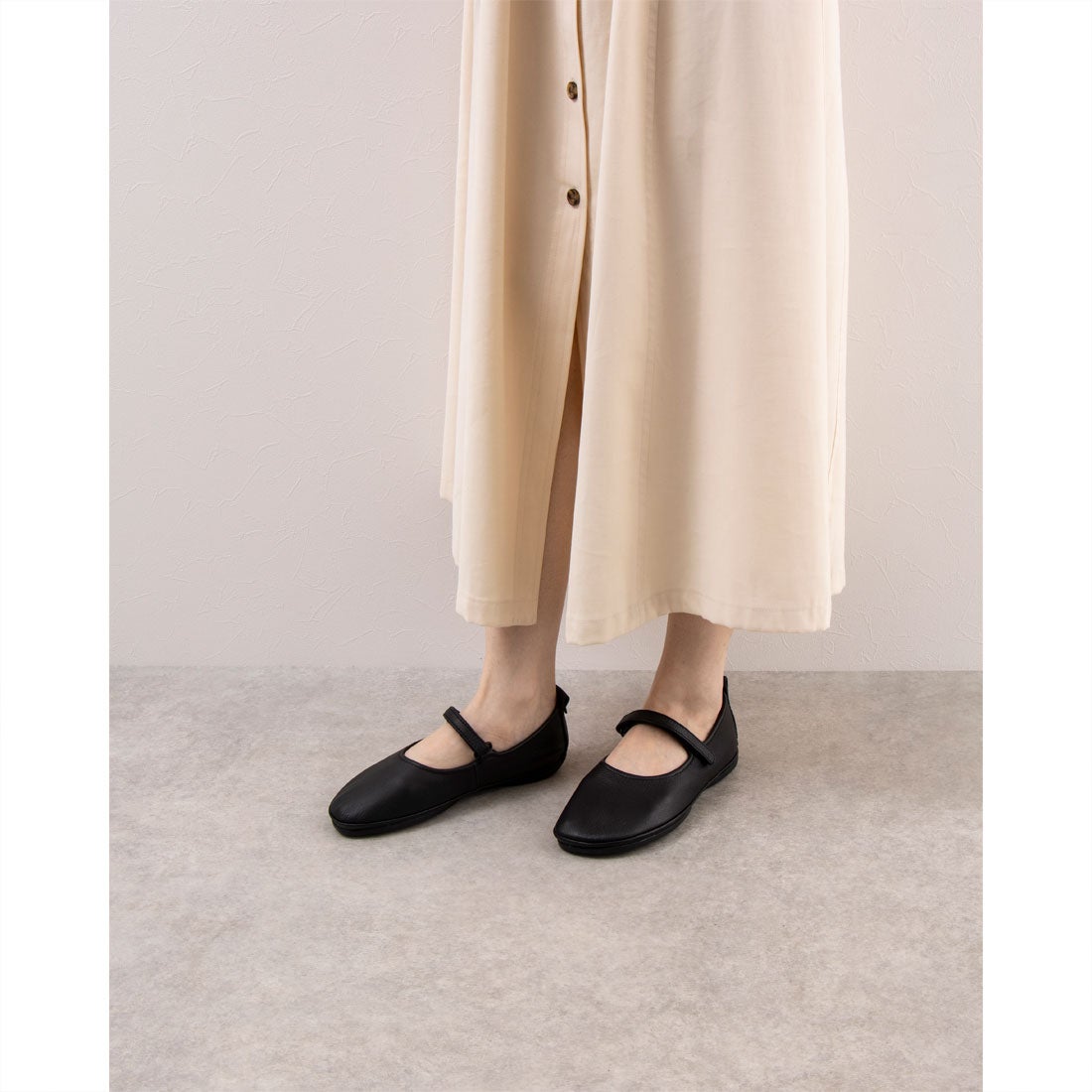 カンペール CAMPER RIGHT NINA / フラットシューズ （ブラック） -waja