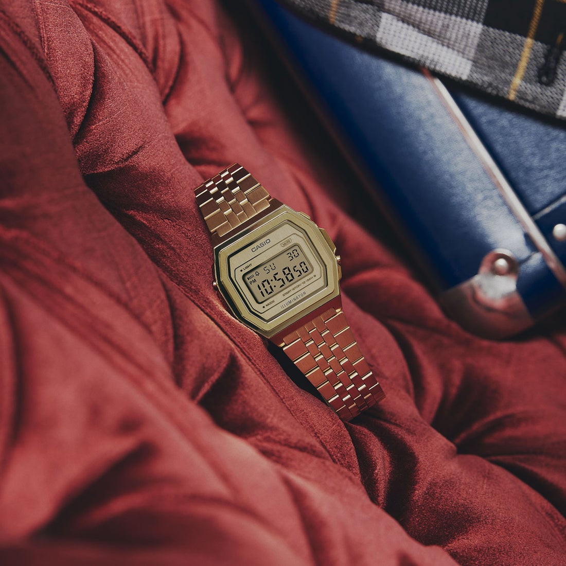 CASIO CLASSIC / PREMIUMシリーズ / A1000G-9JF （ゴールド