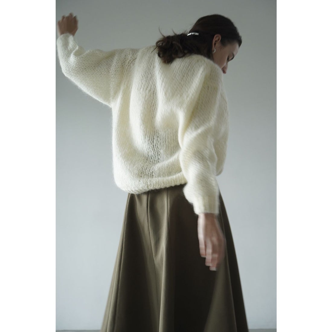 クラネ CLANE HALF SHEER LOOSE MOHAIR KNIT TOPS （BLUE