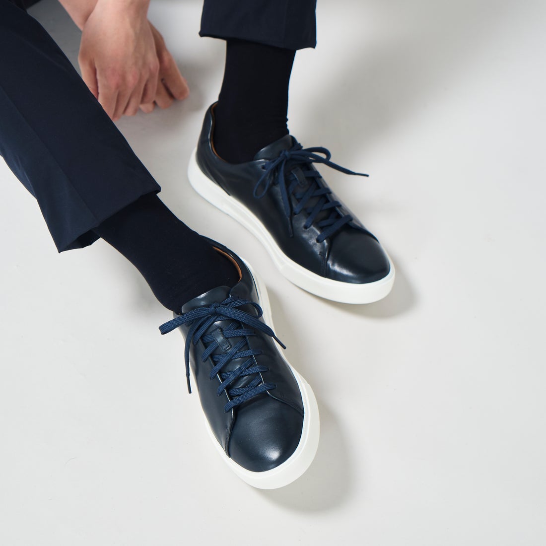 Un Costa Lace / アンコスタレース （ネイビーレザー） -Clarks