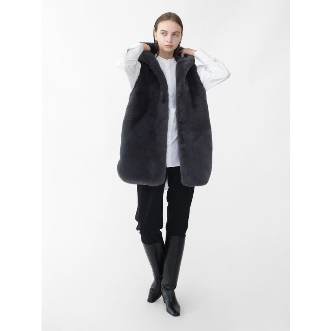 アーガ Aga THAIGREEN エコファーベスト （チャコールグレー