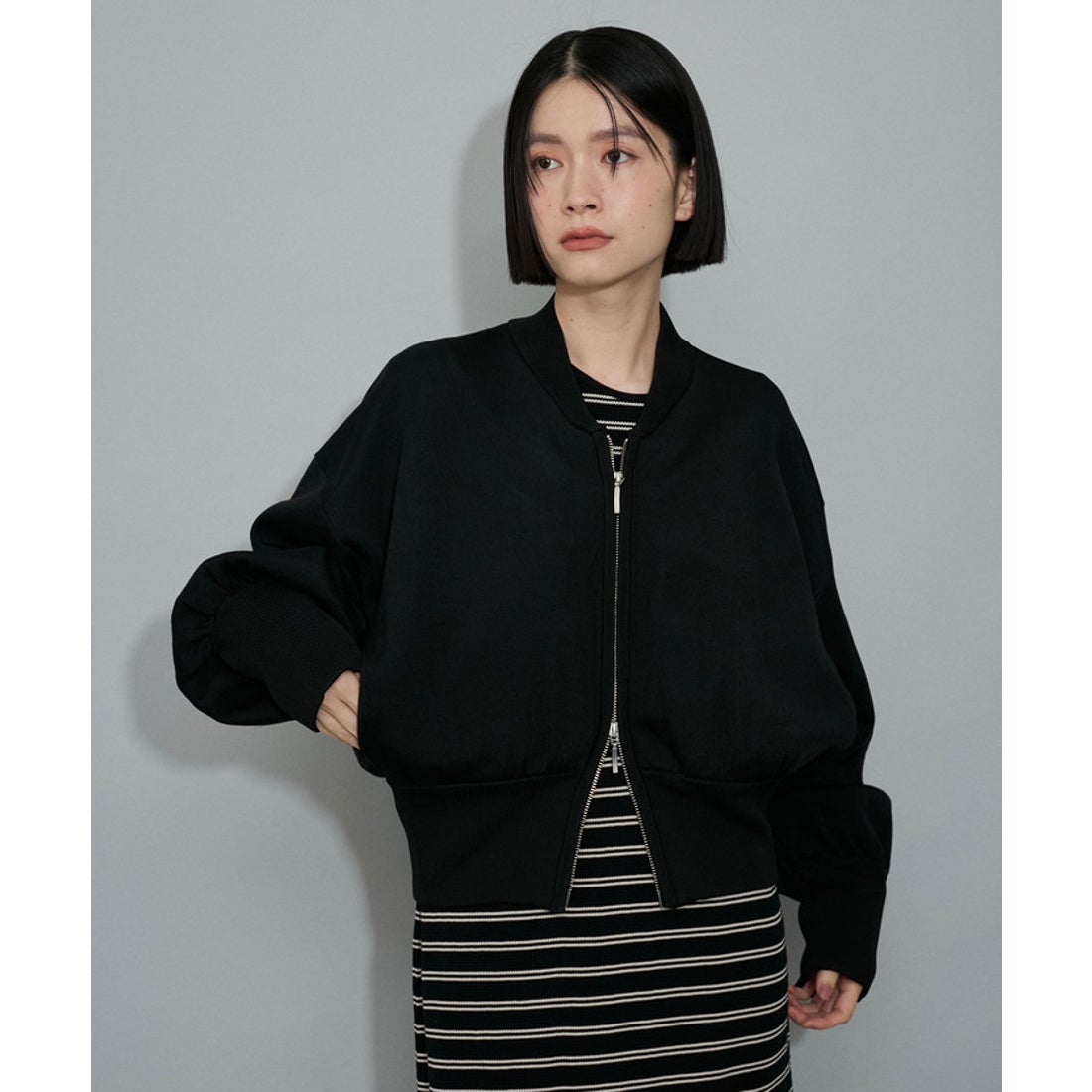 アダム エ ロペ ADAM ET ROPE' メタルライクヤーンニットブルゾン