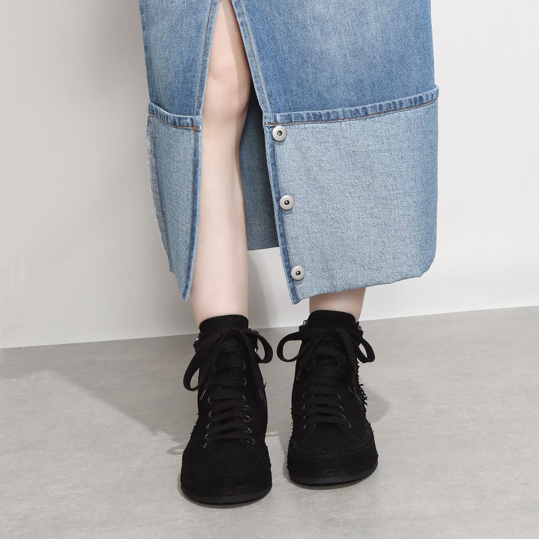 Ann Demeulemeester アン ドゥムルメステール ANN DEMEULEMEESTER