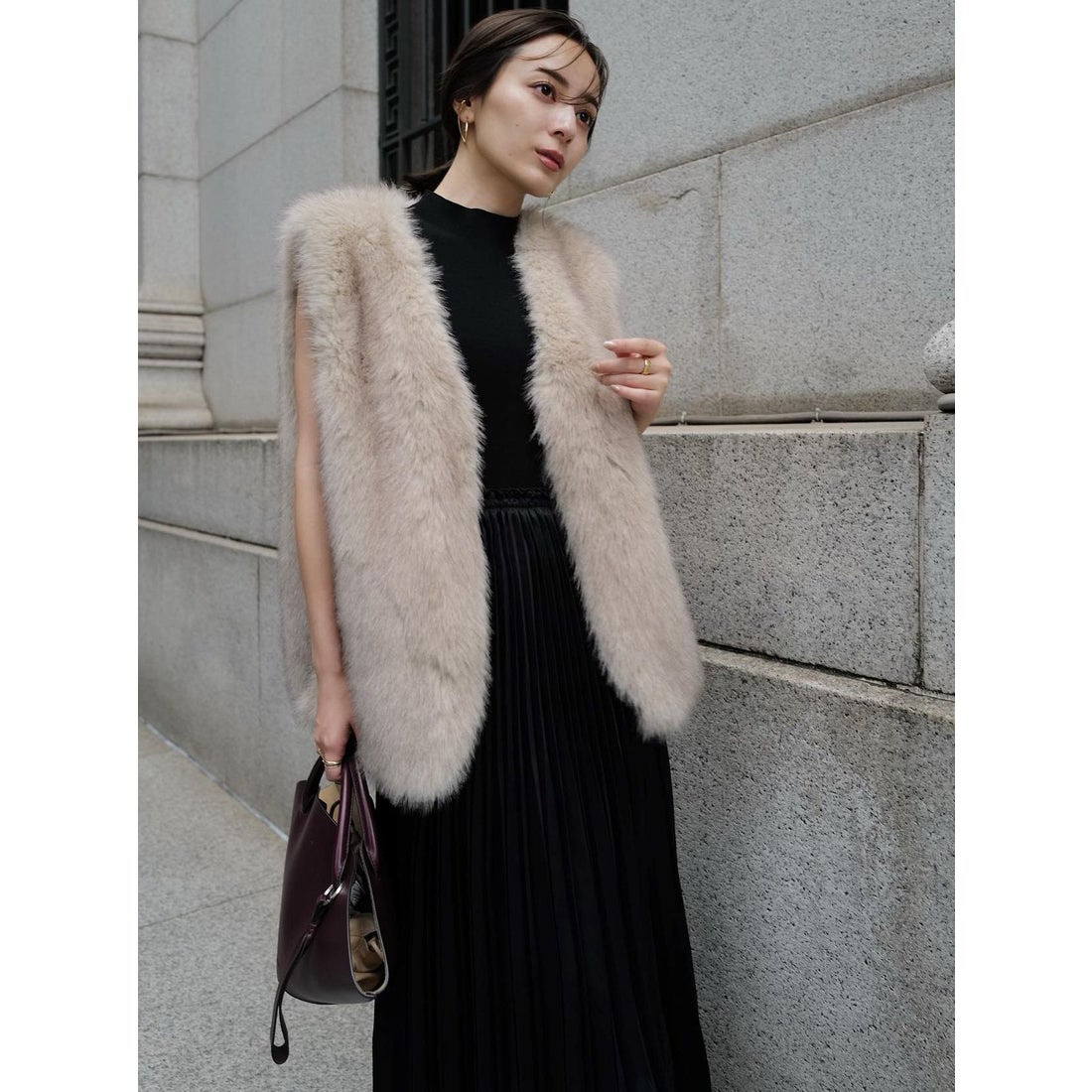 アニュアンス anuans ショートファーベスト （GREY BEIGE