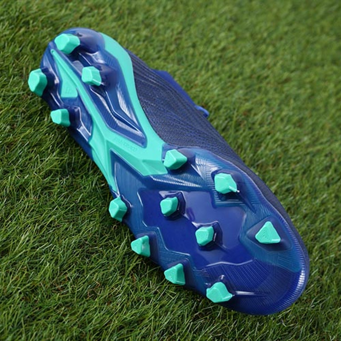 adidas アディダス プレデター 18.1-ジャパン HG(ネイビー×グリーン