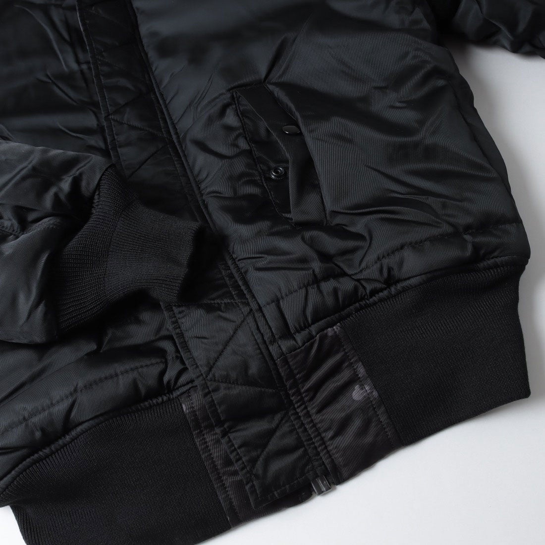 アルファ インダストリーズ ALPHA INDUSTRIES MA-1 フライトジャケット