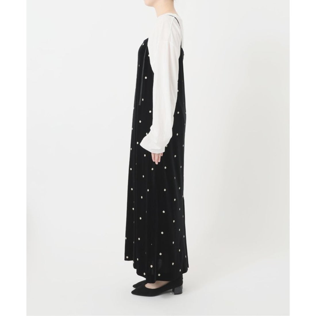 ベーセーストック B.C STOCK ベロアフラワー刺繍ワンピース （ベージュ