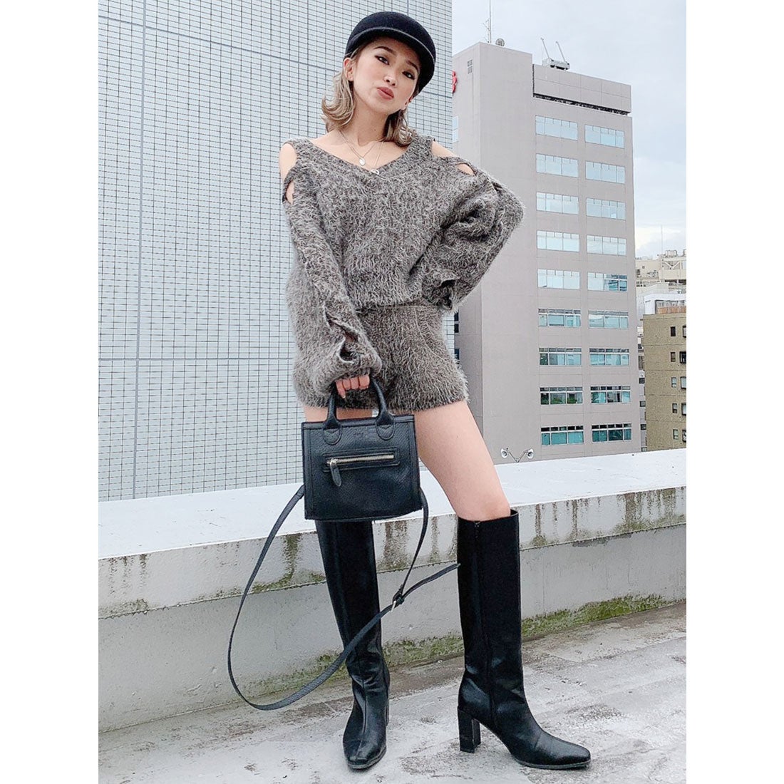 ジェイダ GYDA スクエアトゥカップヒールブーツ （ブラック