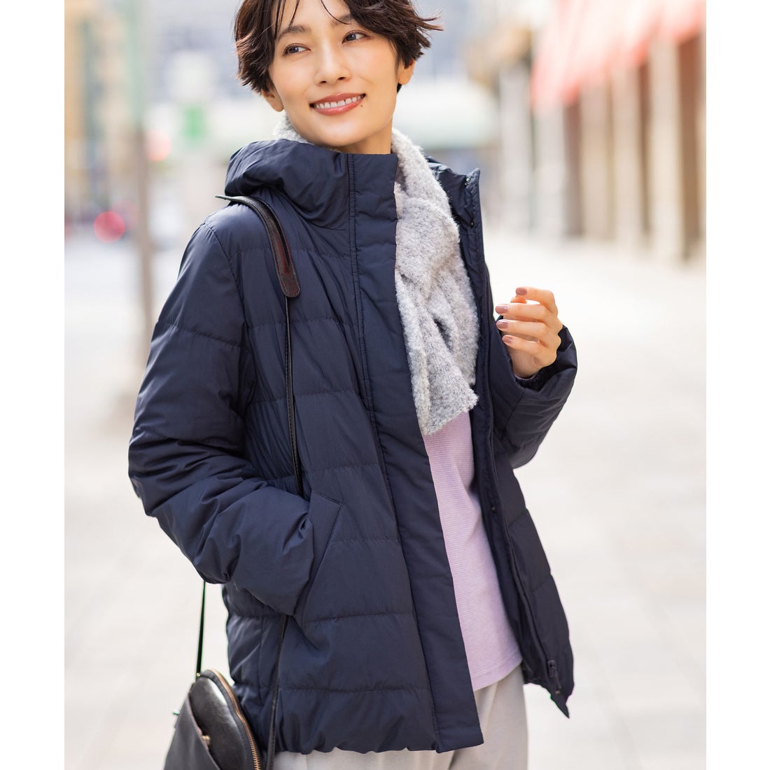 デコイ DECOY ショートダウンコート （ネイビー） - ファッション通販