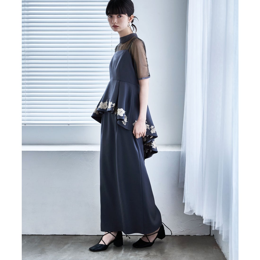 エトル etoll. 刺繍ペプラムビスチェ＆Iラインドレスセットアップ