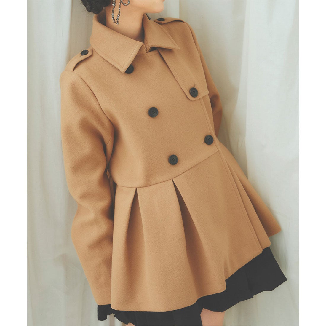 コウベレタス KOBE LETTUCE プリーツ切替ペプラムダブルボタンコート