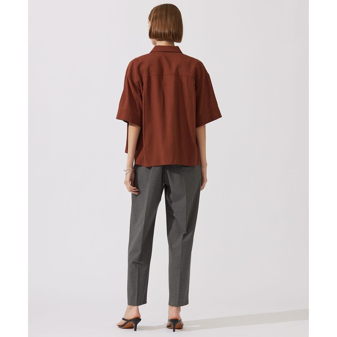 ICB 【洗える】T/Rドライリネン クロップドシャツ （オフホワイト系