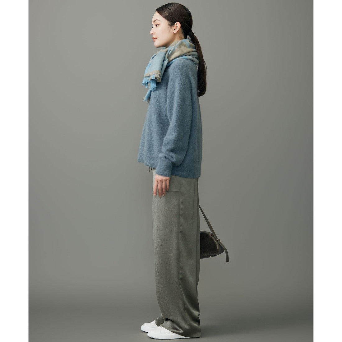 自由区 【SHIHOさん着用・洗える】ヘアリーフォックスプルオーバー