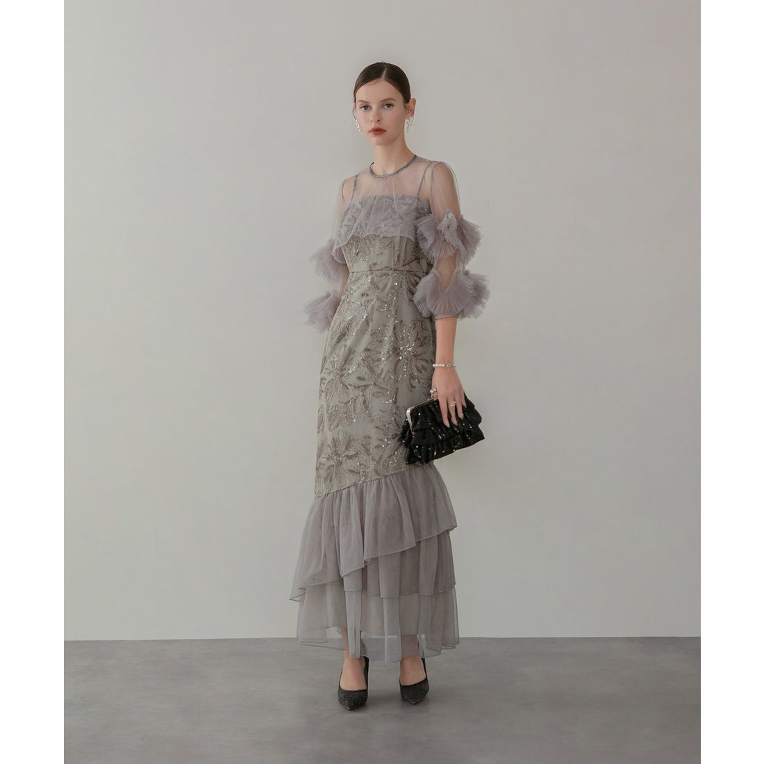 レジャ Leja フラワースパンコールチュールフリルスリーブIライン