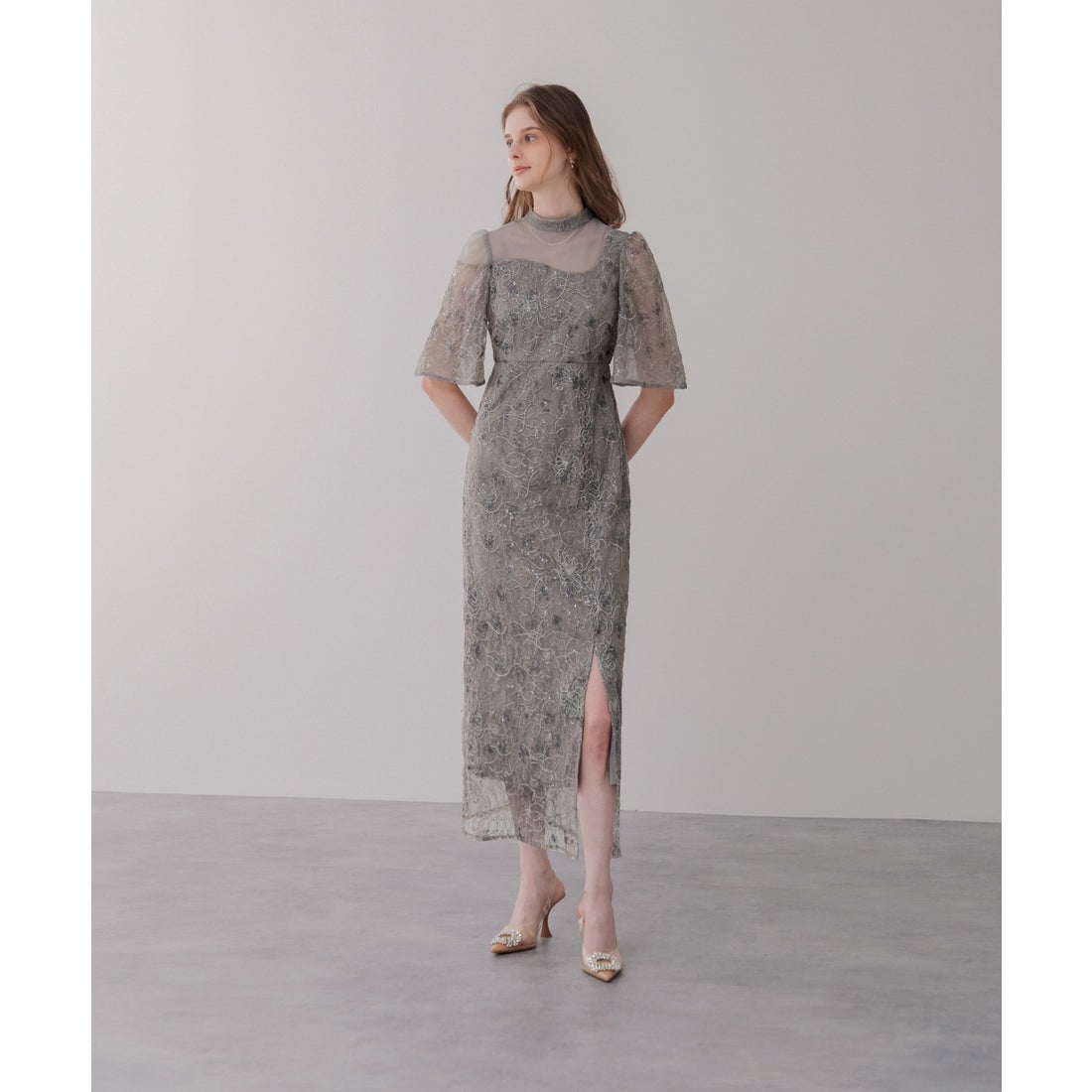 レジャ Leja 花柄刺繍スパンコールベロアスリットIラインドレス美脚