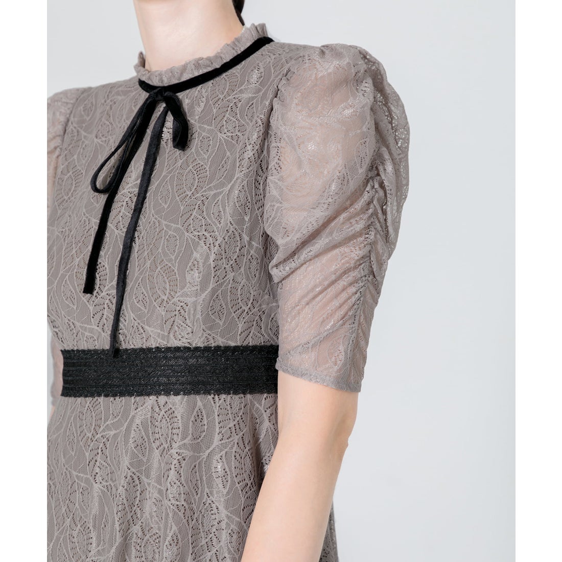 レジャ Leja ウエストマークパフスリーブ総レースロングドレス