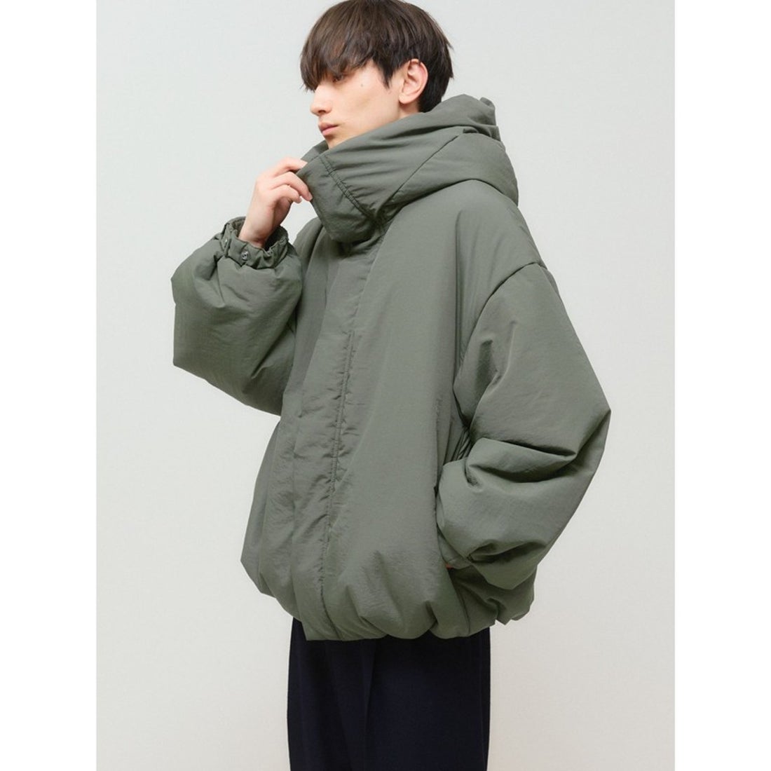 ミディウミソリッド MIDIUMISOLID MIDIUMISOLID フード付きパディング