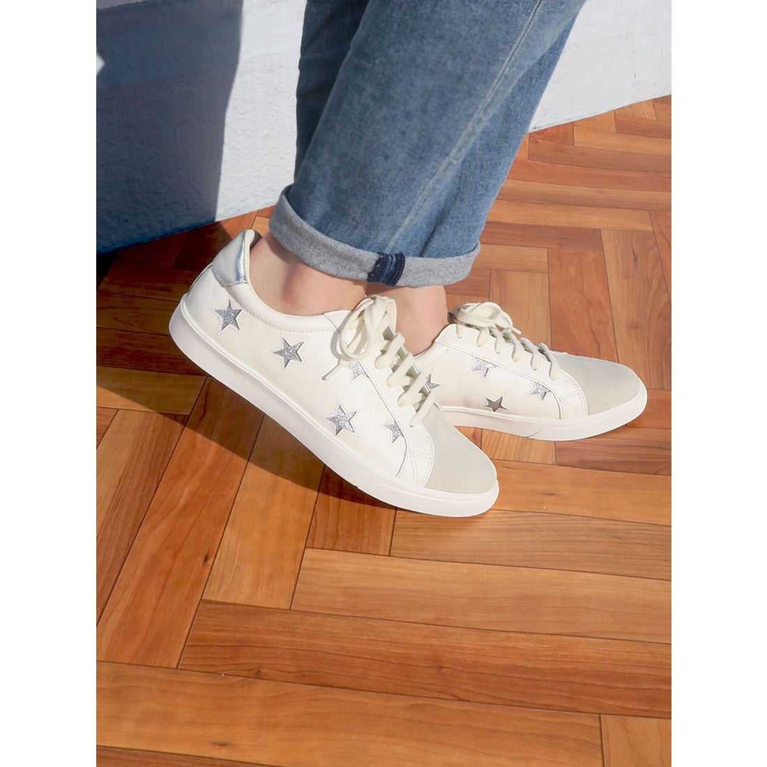 ミオノティス MIO NOTIS スターレースアップスニーカー （シルバー