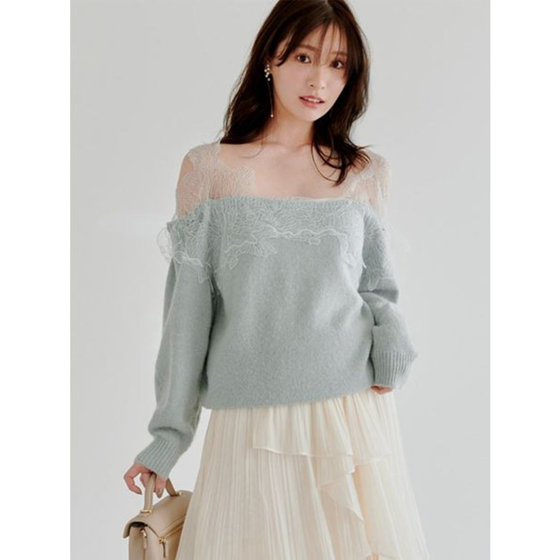 スナイデル SNIDEL レーストリミングニットプルオーバー （OWHT