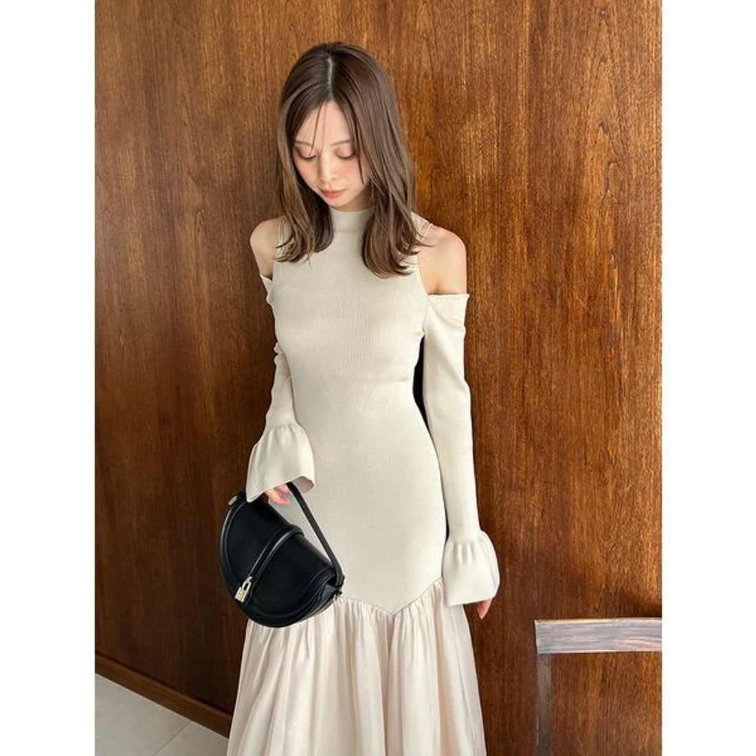 スナイデル SNIDEL Sustainableコールドショルダーニットワンピース