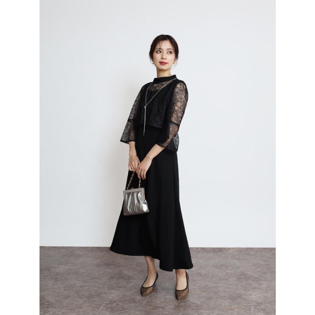 リルフェテ Rire Fete ケープライクレースワンピース （モカ