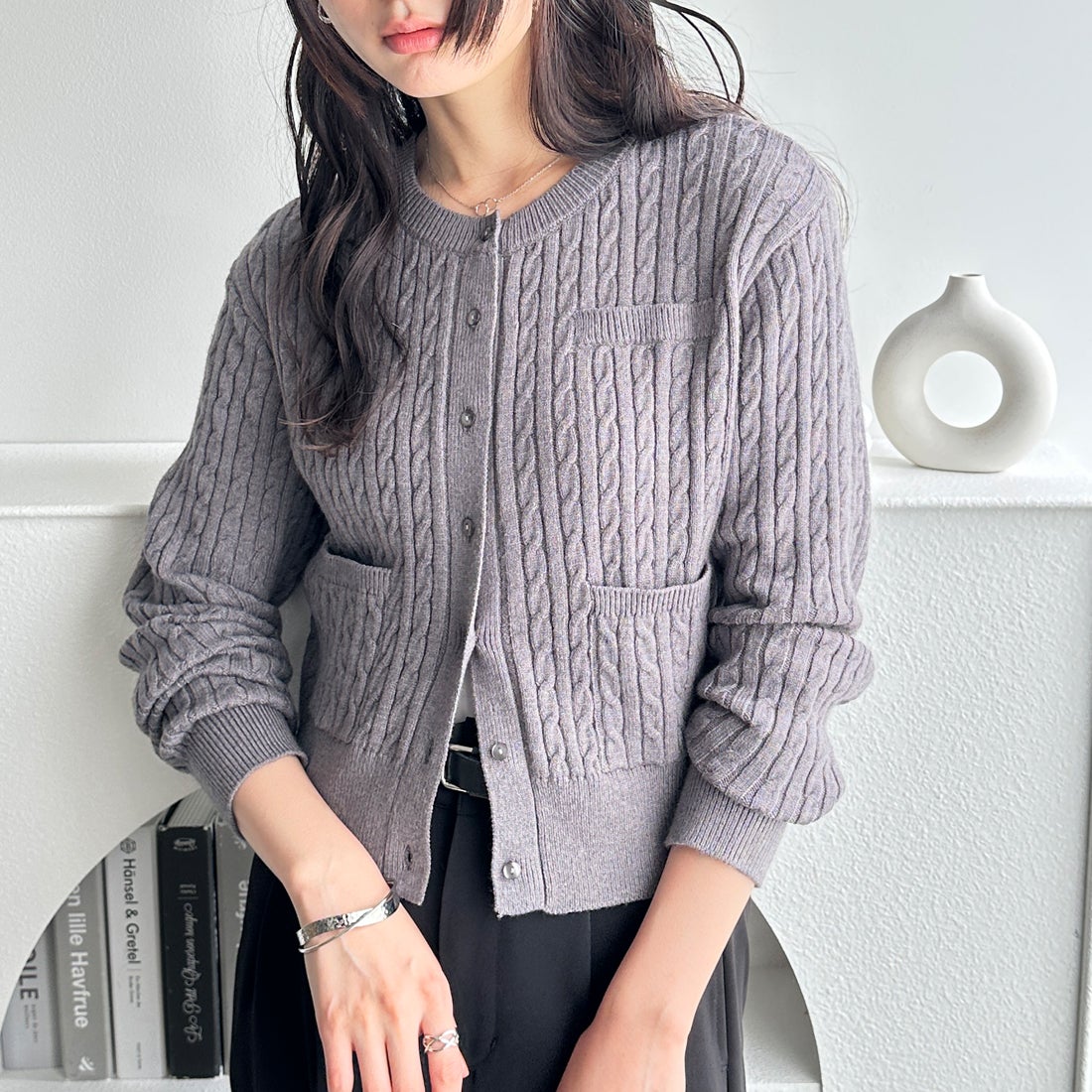 ジーラ GeeRA ミニケーブルニットカーディガン （ネイビー