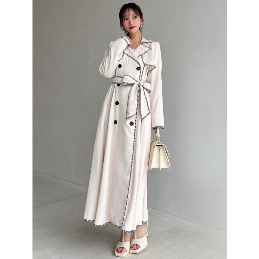 リゼクシー RESEXXY パイピングデザインロングコート （アイボリー