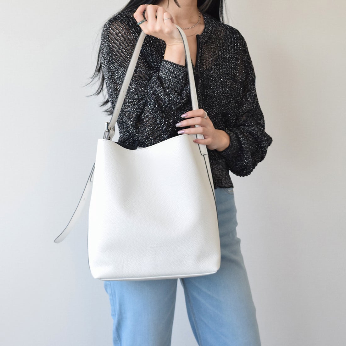 リパーニ RIPANI レザーショルダーバッグ （ホワイト） -レディース