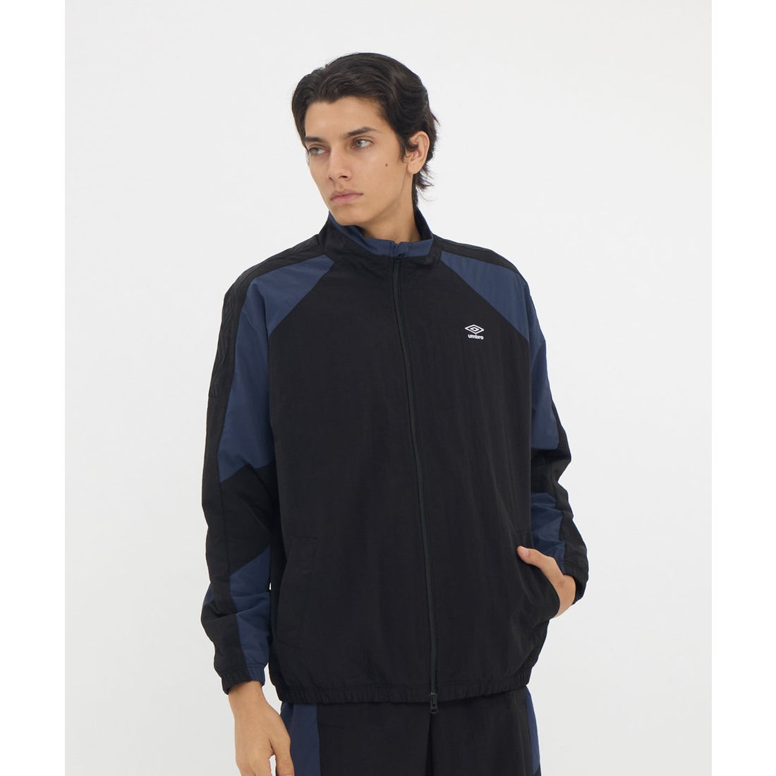 アンブロ umbro 【AWAY DAYS】ナイロンウーブンジャケット -デサント