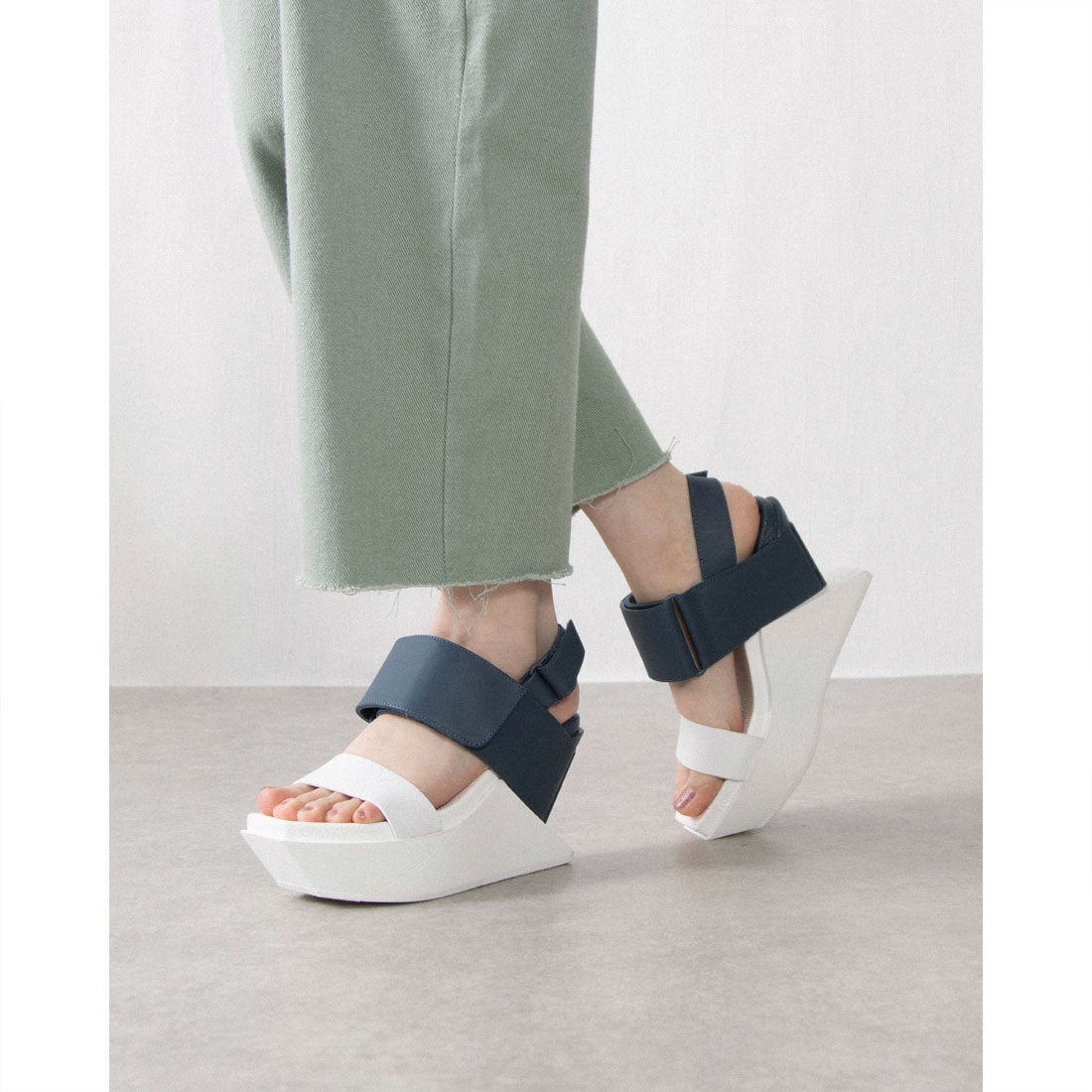ユナイテッド ヌード UNITED NUDE Delta Wedge Sandal （DeepBlue