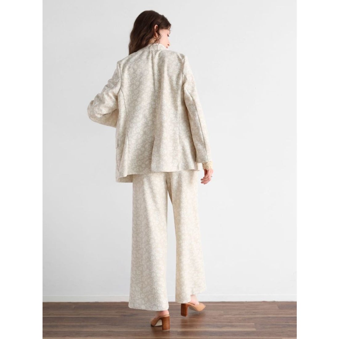 ヴァン Vin Ample ボタニカルフラワーダブルジャケット