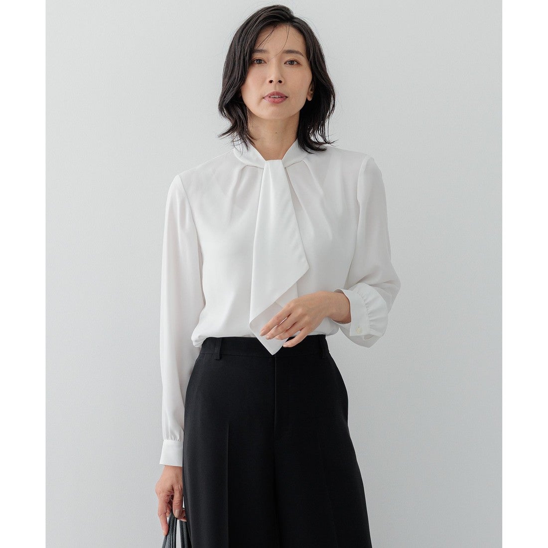 23区 【吸水速乾/UVケア/防シワ性】バックサテンアムンゼン ボウタイ