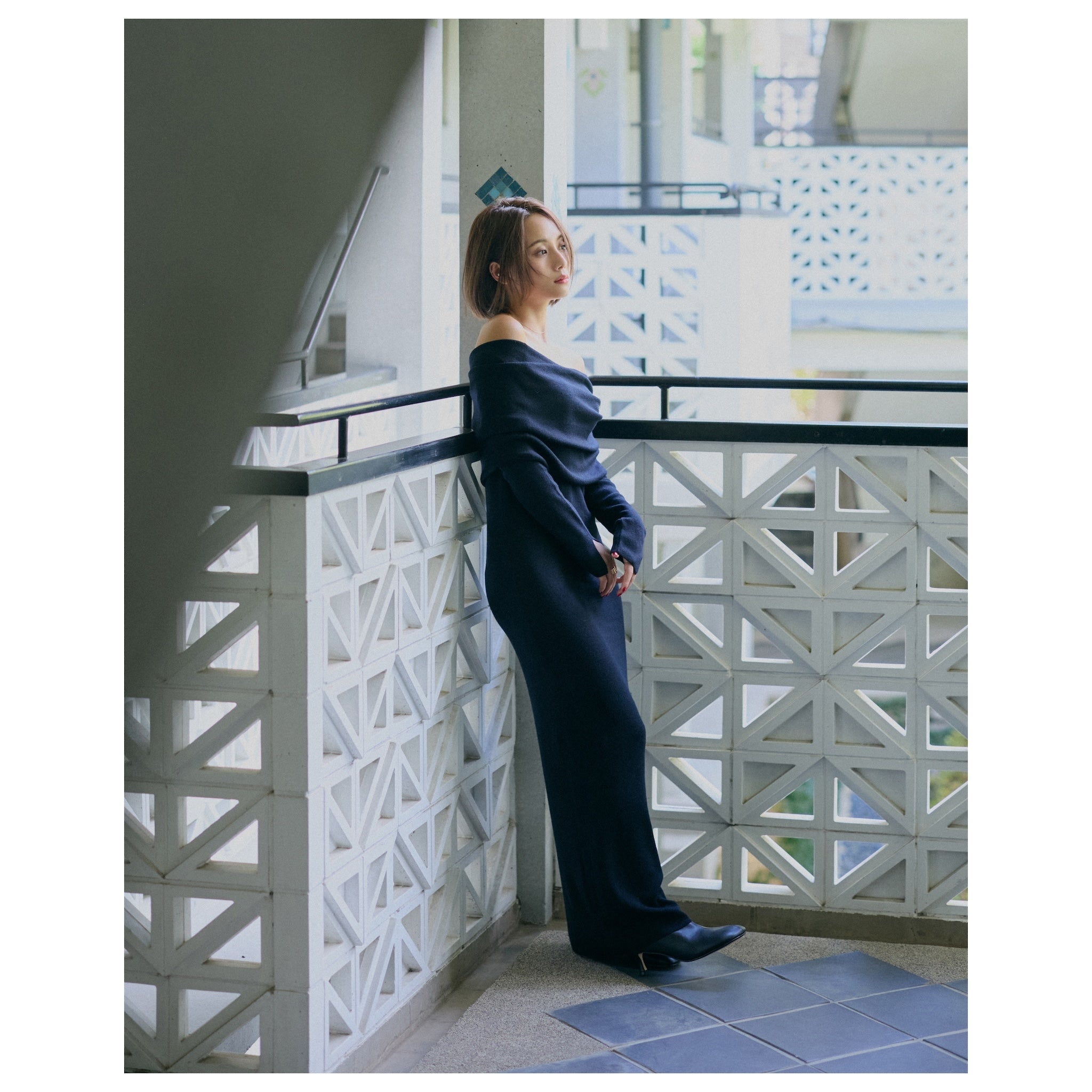 collab Silk woolオフショルダーニットドレス