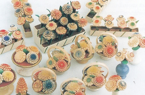 削り木・花 商品について – ドイツ・ザイフェンの木のおもちゃ seiffen