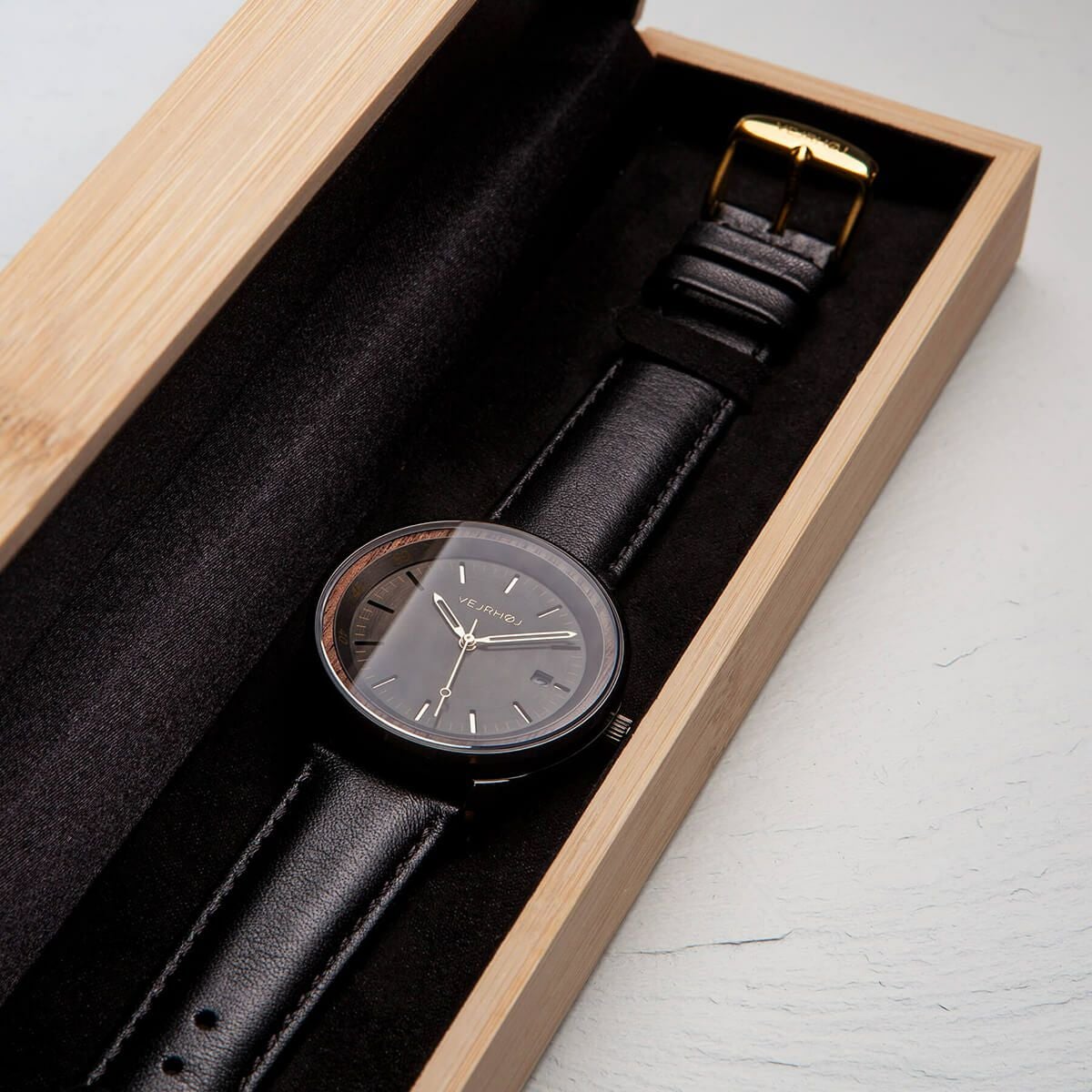 VEJRHOJ / ヴェアホイ A01 black メンズ腕時計 | H°M'S