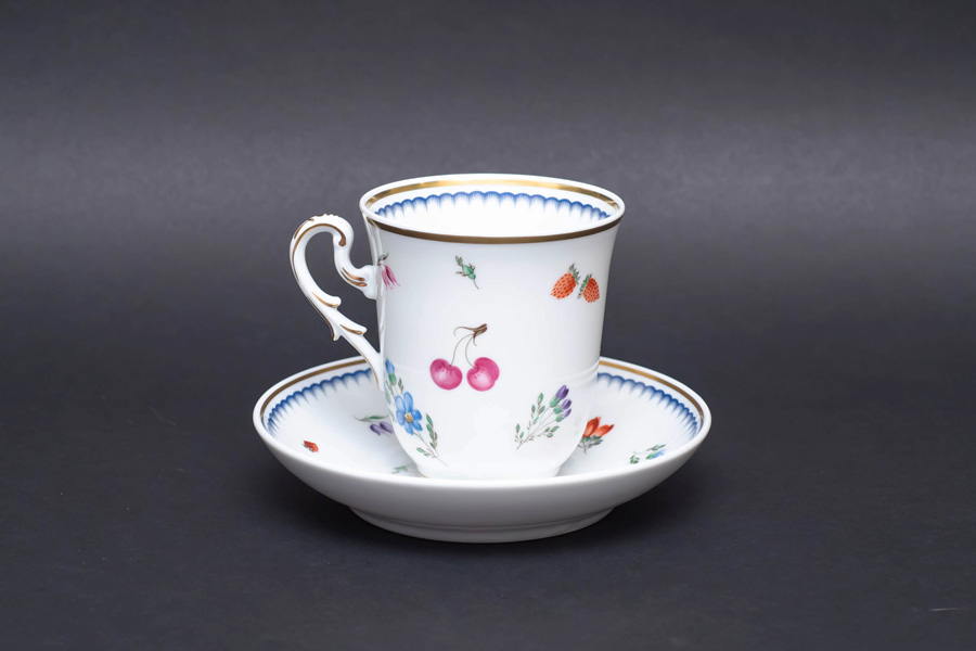 リチャード・ジノリ イタリアンフルーツ モーニングカップ＆ソーサーを