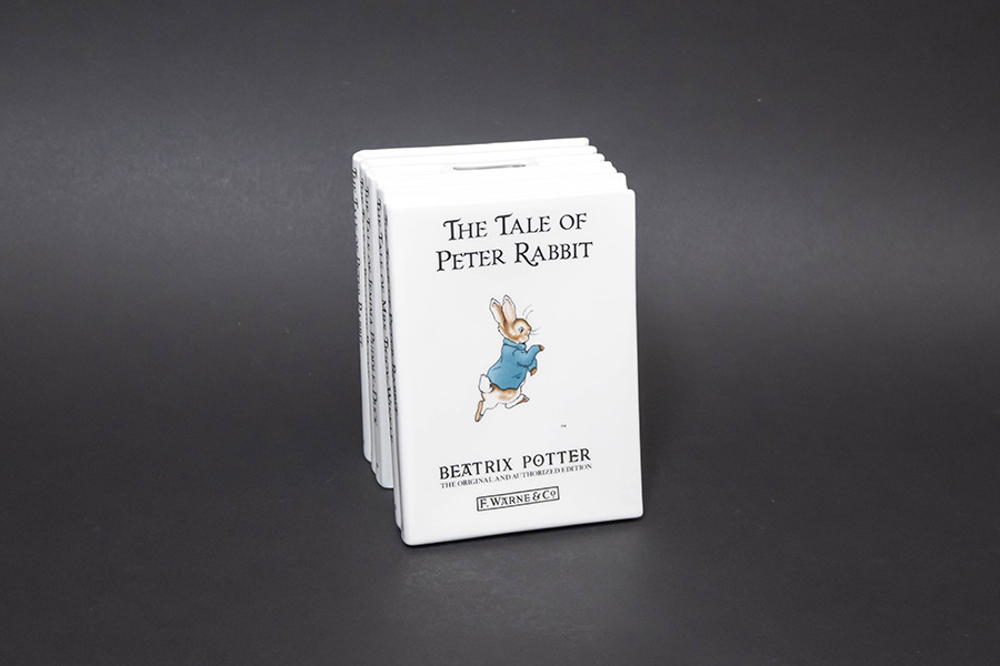 ウェッジウッド ピーターラビット ブックエンド型 貯金箱を買い取り