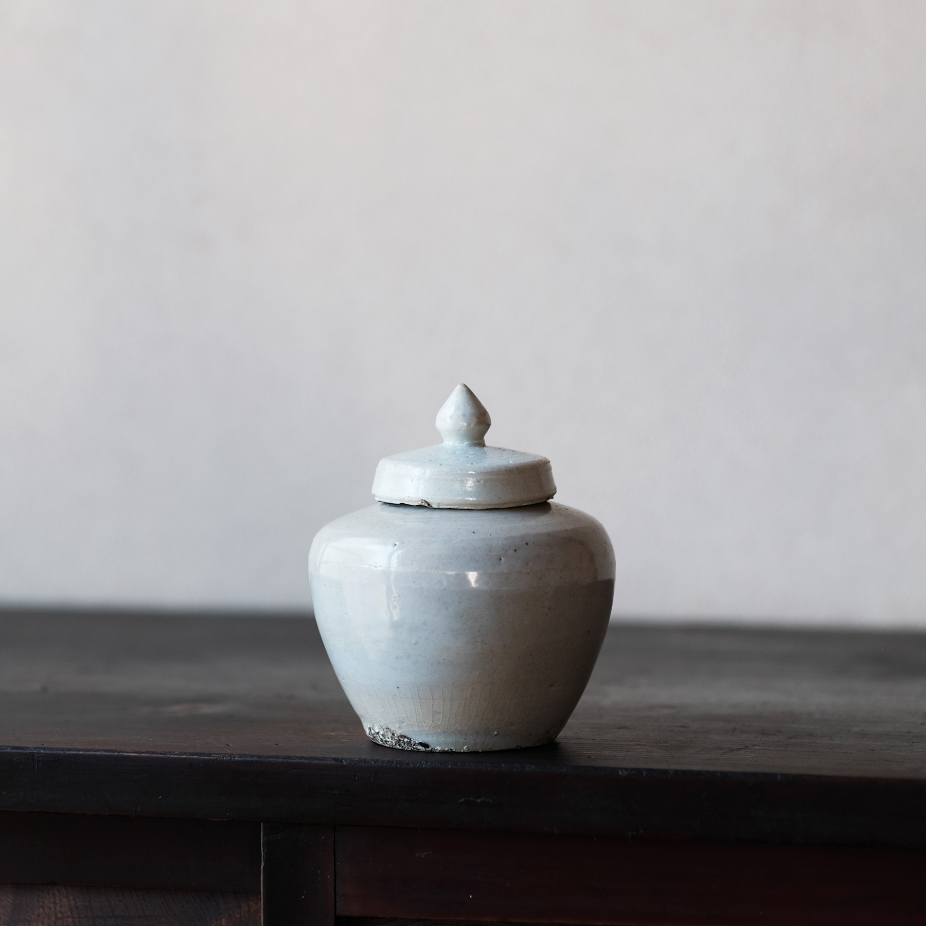 李氏朝鮮 白磁蓋付小壺 | 骨董と詩学 Antique & Poetics | 蛇韻律