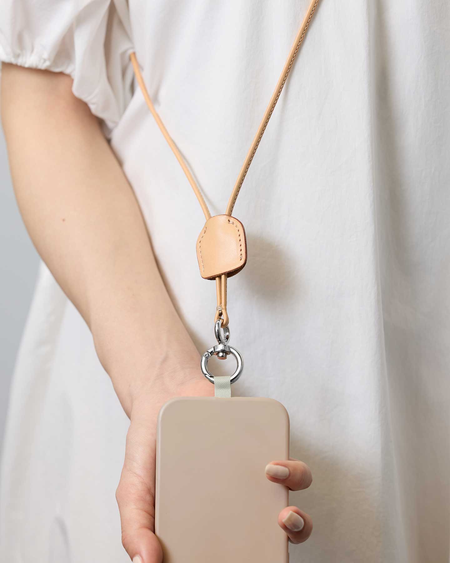 Smartphone Shoulder BEIGE – SIRI SIRI | シリシリ