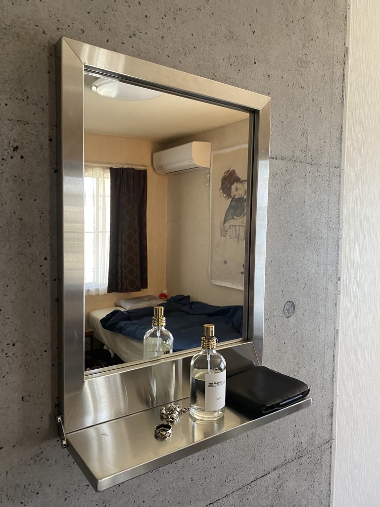 DULTON ONLINE SHOP | STAINLESS STEEL FRAME MIRROR WITH BRACKET S(S