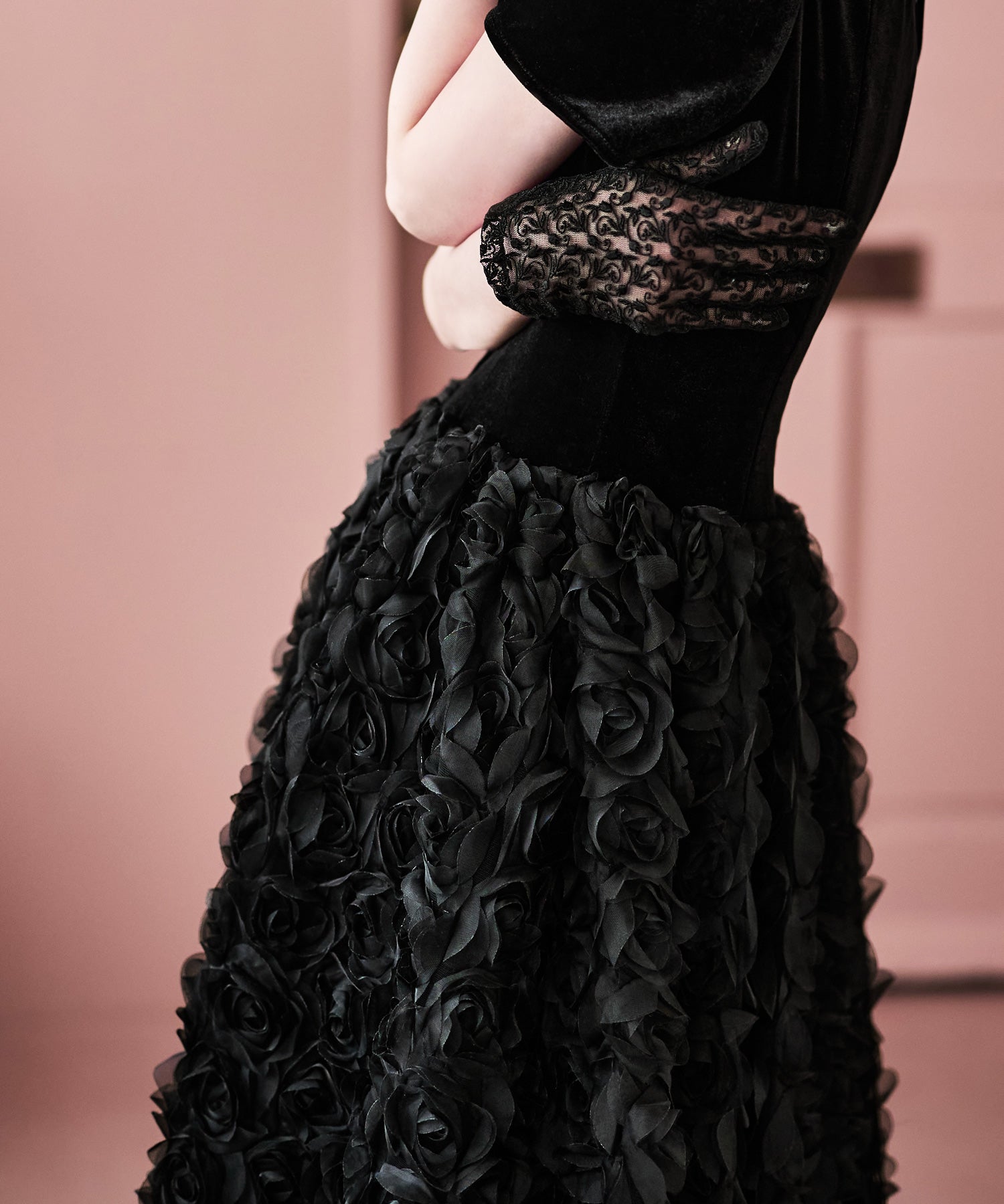 ベロアロゼットフレアドレス｜パーティードレス・結婚式ワンピース