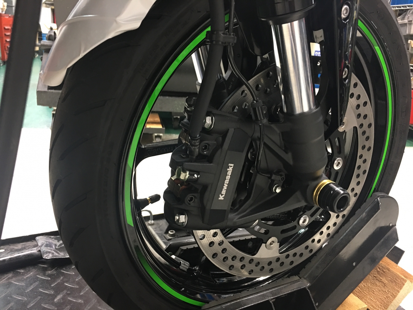 K-FACTORY ONLINE SHOP / フロントアクスルスライダー (ZX-25R)