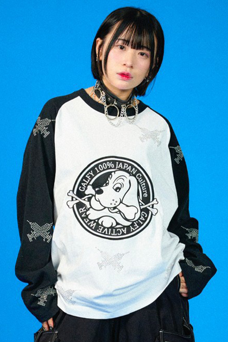 GALFY (ガルフィー) ピカピカ注射器ラグランロン Tee BLACK / ロック