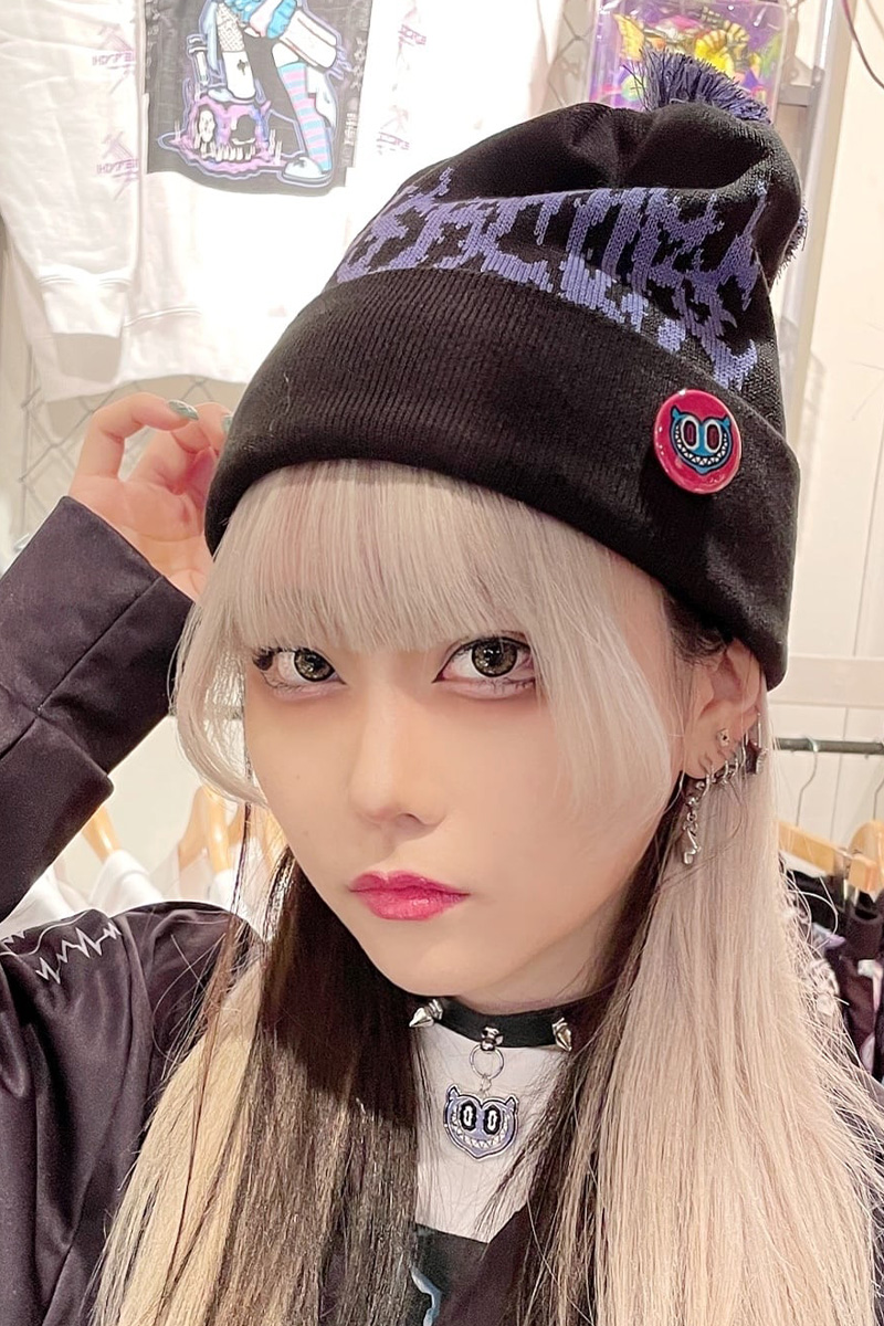 HYPER CORE ロゴボンボンニット帽 / ロックファッション / バンドT