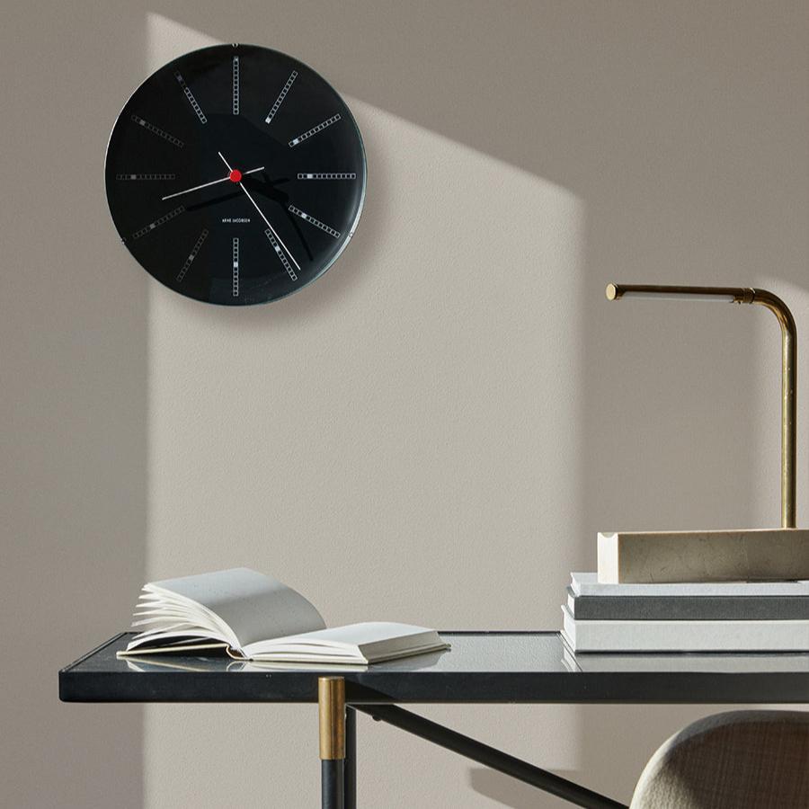 アルネヤコブセン バンカーズ ブラック 210mm 掛時計 ウォールクロック